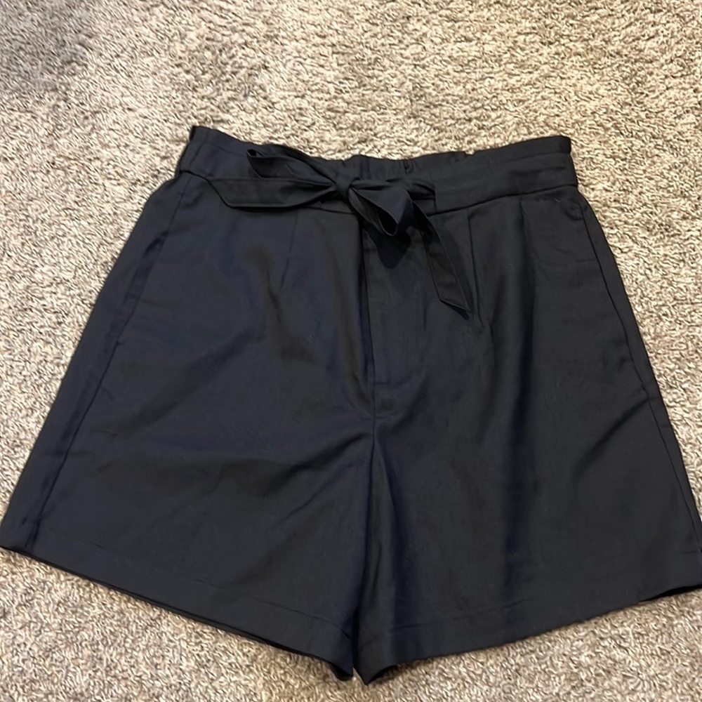 Linen blend Paperbag Shorts
